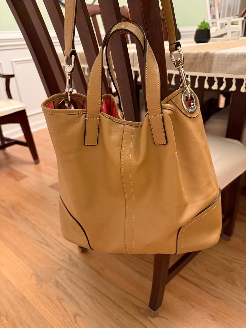 Coach leather Shoulder bag